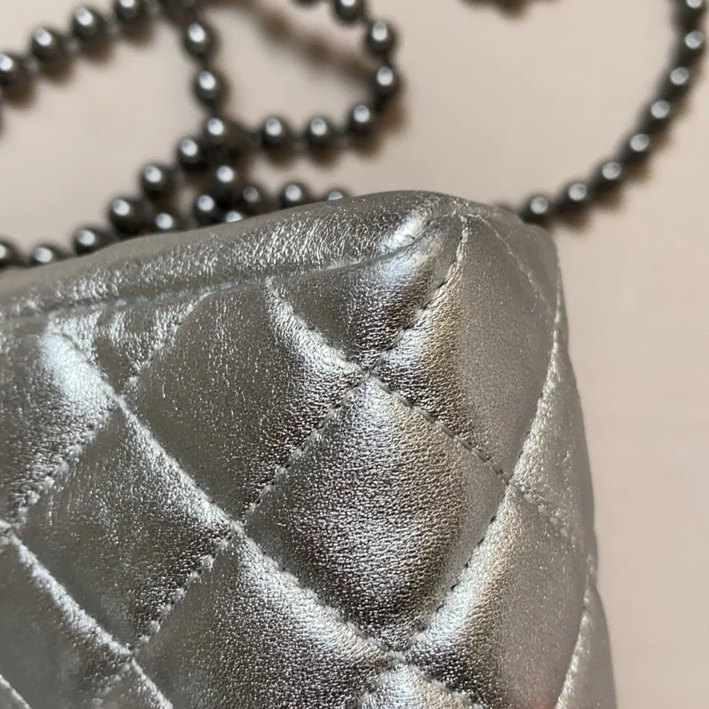 Chanel quilted lambskin mini pearl chain crossbody card case coin purse - Picture 7 of 11